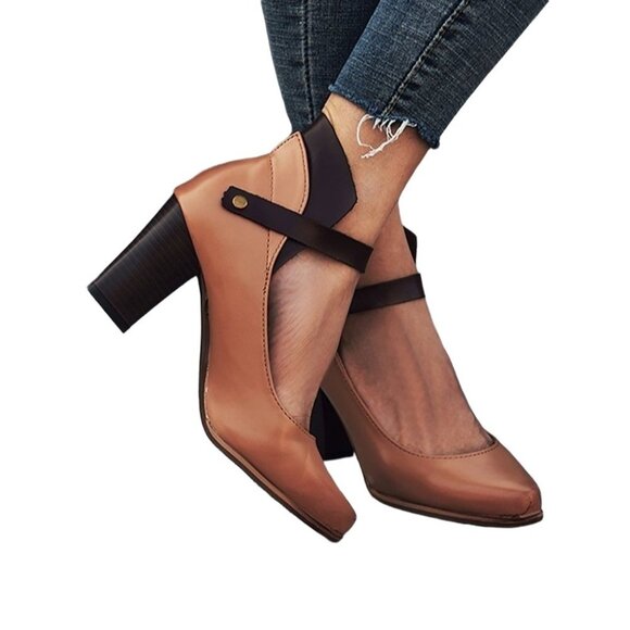 RXFSP - Two Tone Brown Buckle Strap Pump - Picture 1 of 8